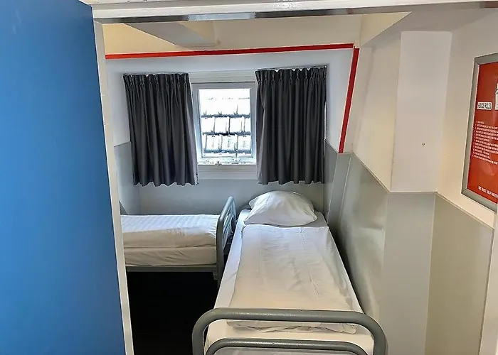 Hostel The White Tulip *