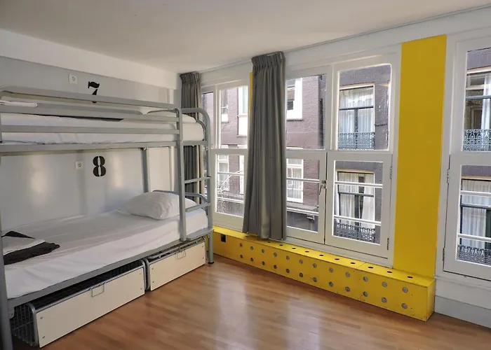 The White Tulip Hostel Amsterdam