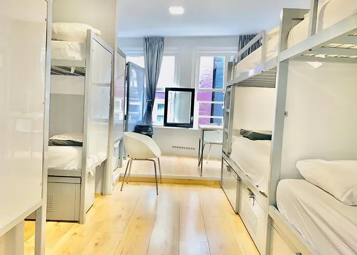 شباب ذا وايت توليب أمستردام