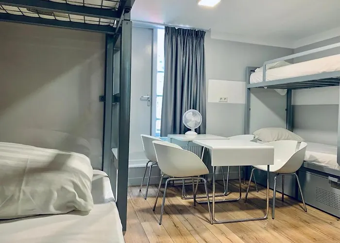 شباب ذا وايت توليب أمستردام